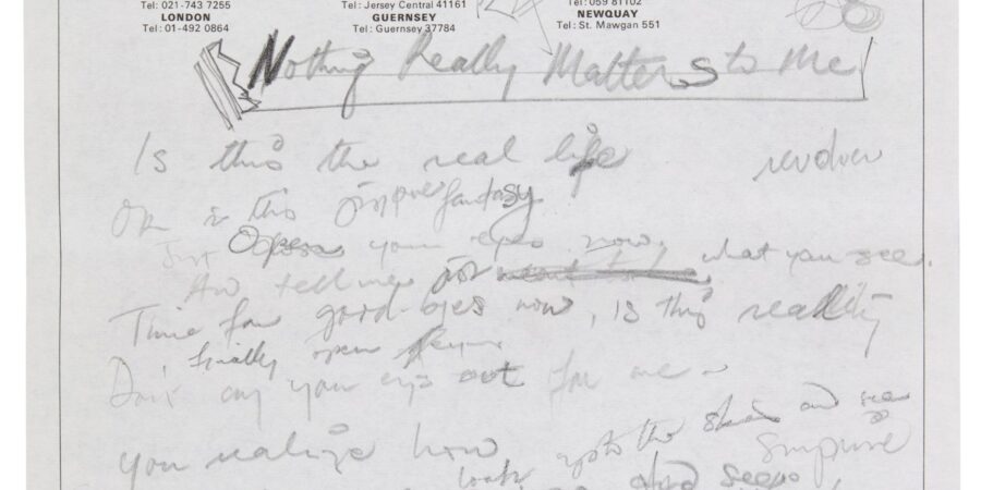 Imagem - autographmanuscriptworkinglyricsforbohemianrhapsody3 1 scaled
