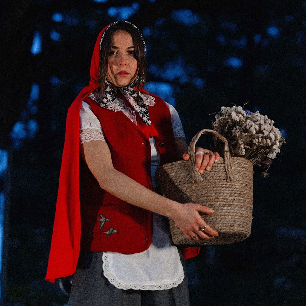 Nunca Mais Era Sábado, capa de "Maria do Monte". Crédito capa: Tiago Cerveira