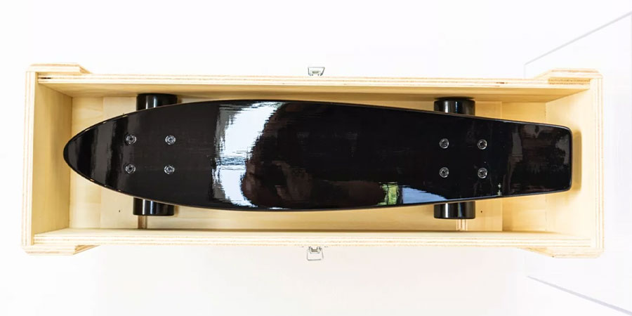 Skateboard dos Daft Punk, feito à mão por Hervet Manufacturier. Crédito fotografia: eBay @discowhat-1