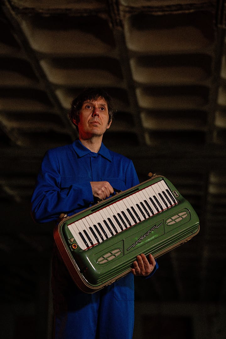 Mirror People Million Questions