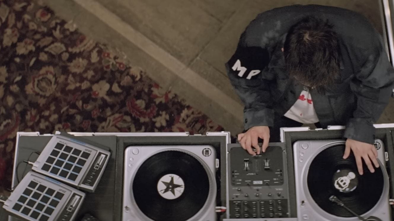 Imagem - lnknprknmmmb