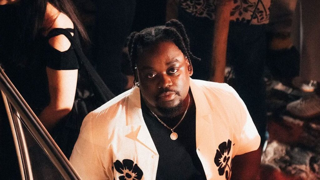 Ivandro lança o "Olhar" que promete incendiar o Verão