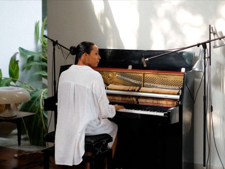 Gisela Mabel ao Piano