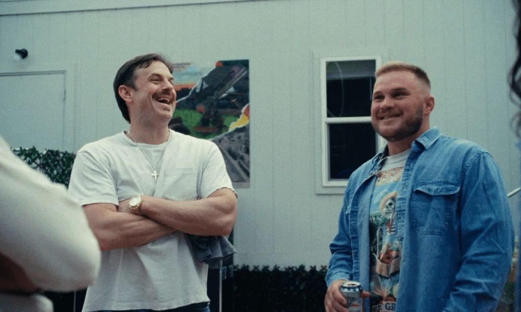 Kings of Leon e Zach Bryan apostam forte na segunda colaboração com "We're Onto Something"