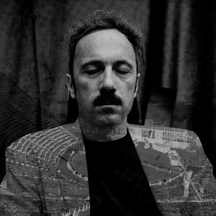 Humberto, capa do álbum "MAU TEATRO"