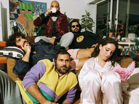 MANILA. Créditos Fotografia: Luisa Bravo, Direção Criativa: Inês Mojo, Assistente de Fotografia/Luz: Geraldo Ferreira, Maquilhagem: Pedro Rocha